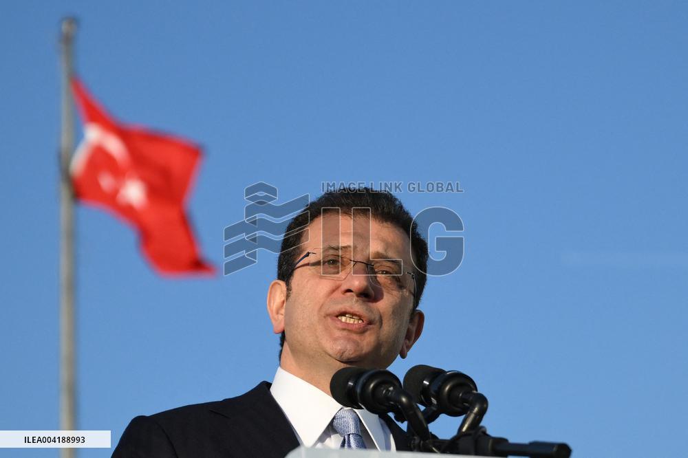 Istanbul Mayor arrested, Erdogan's main rival, days before presidential nomination