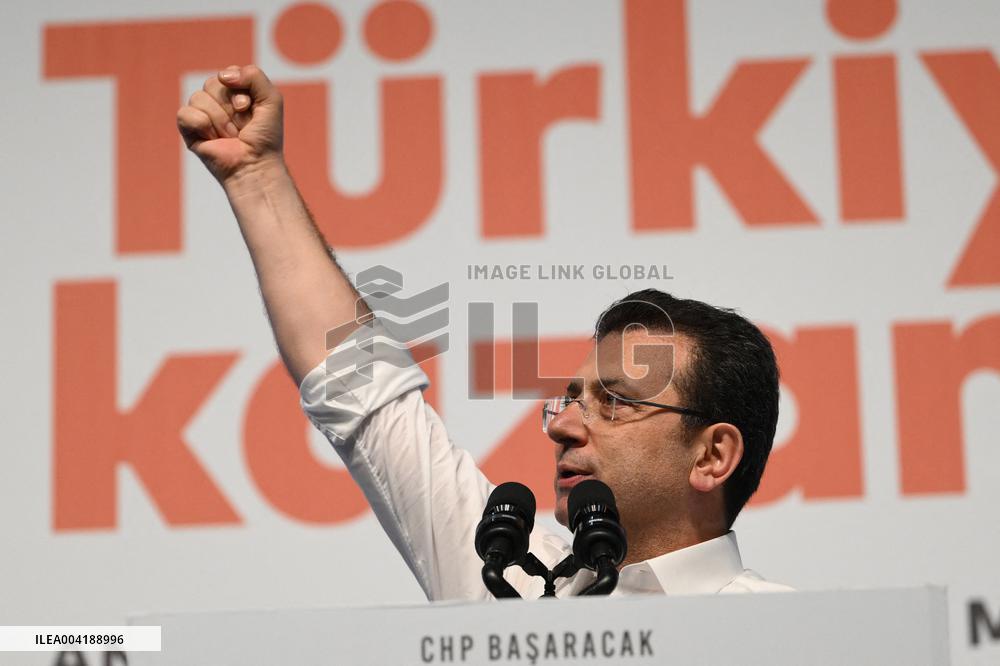 Istanbul Mayor arrested, Erdogan's main rival, days before presidential nomination
