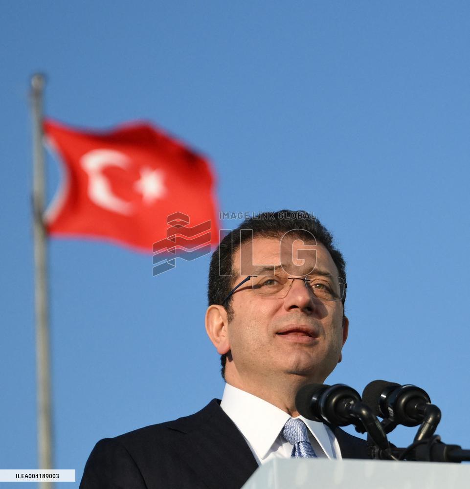 Istanbul Mayor arrested, Erdogan's main rival, days before presidential nomination