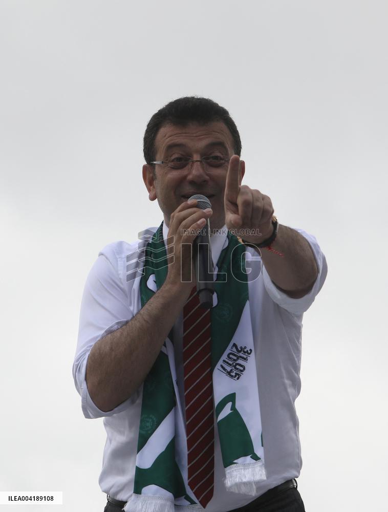 Istanbul Mayor arrested, Erdogan main rival, days before presidential nomination