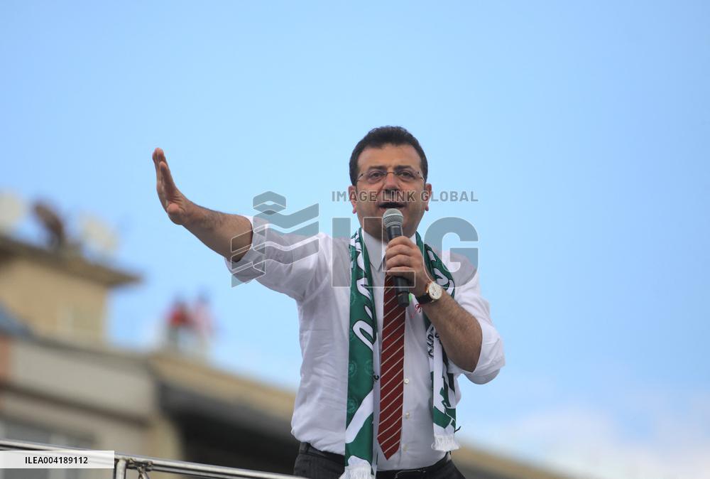 Istanbul Mayor arrested, Erdogan main rival, days before presidential nomination