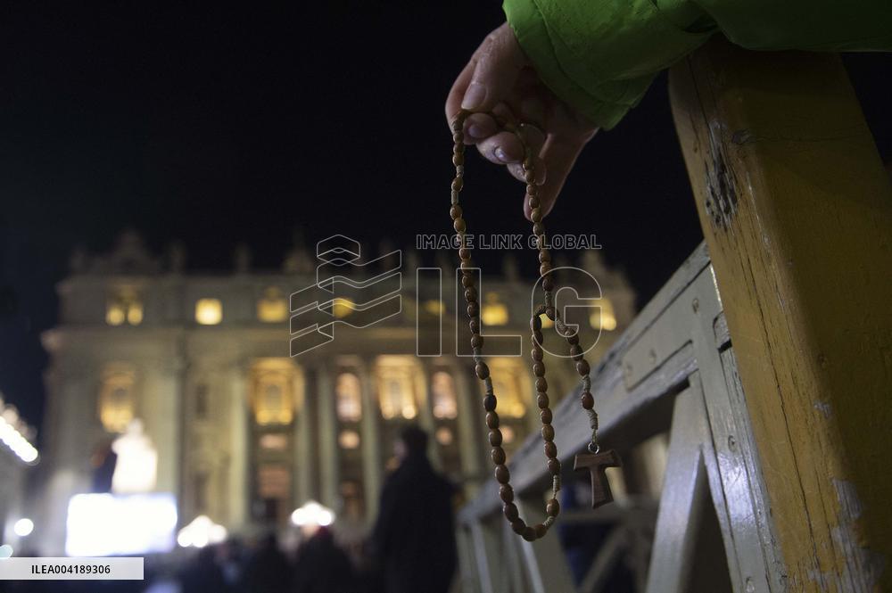 Rosary for Pope Francis Health - Vatican
