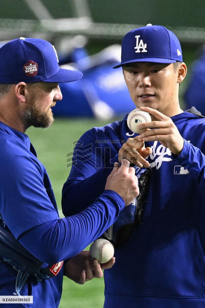 Baseball:Yoshinobu Yamamoto