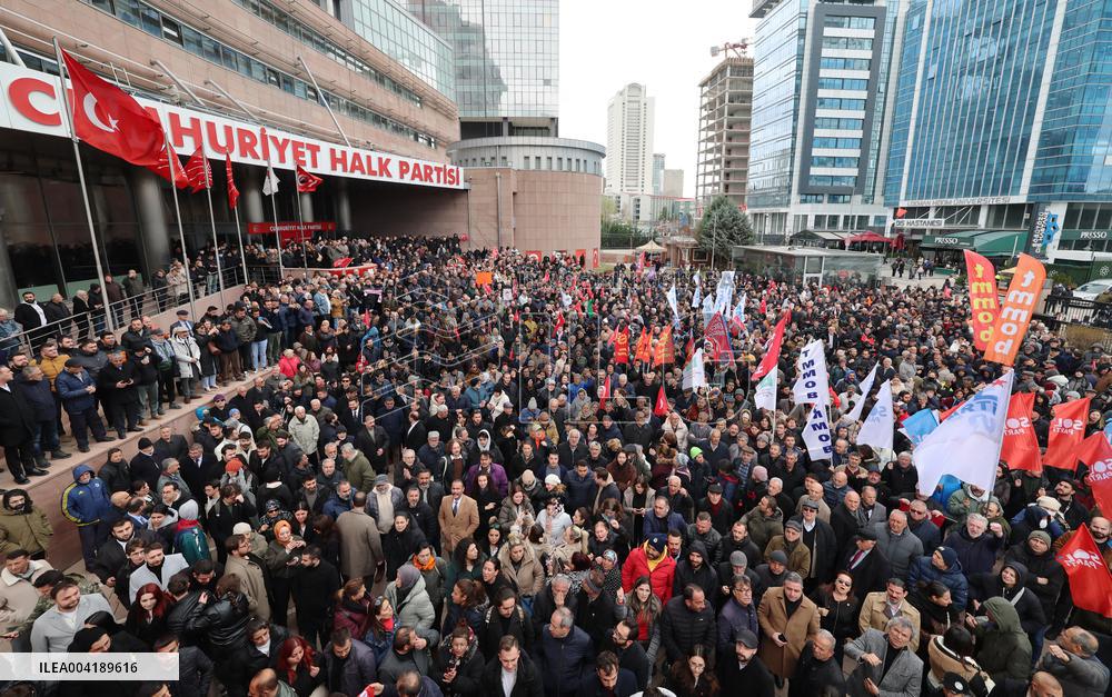 Supporters gathering in front of CHP headquarters - Ankara