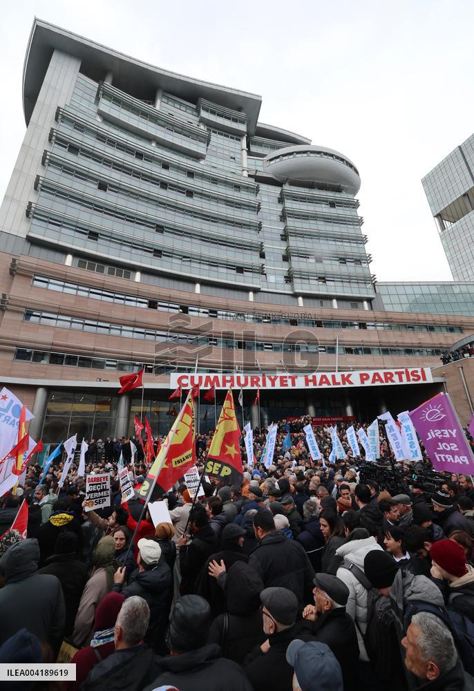 Supporters gathering in front of CHP headquarters - Ankara