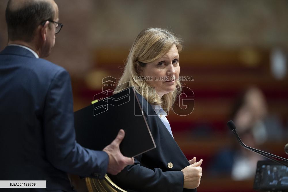 Questions To The Government - Paris