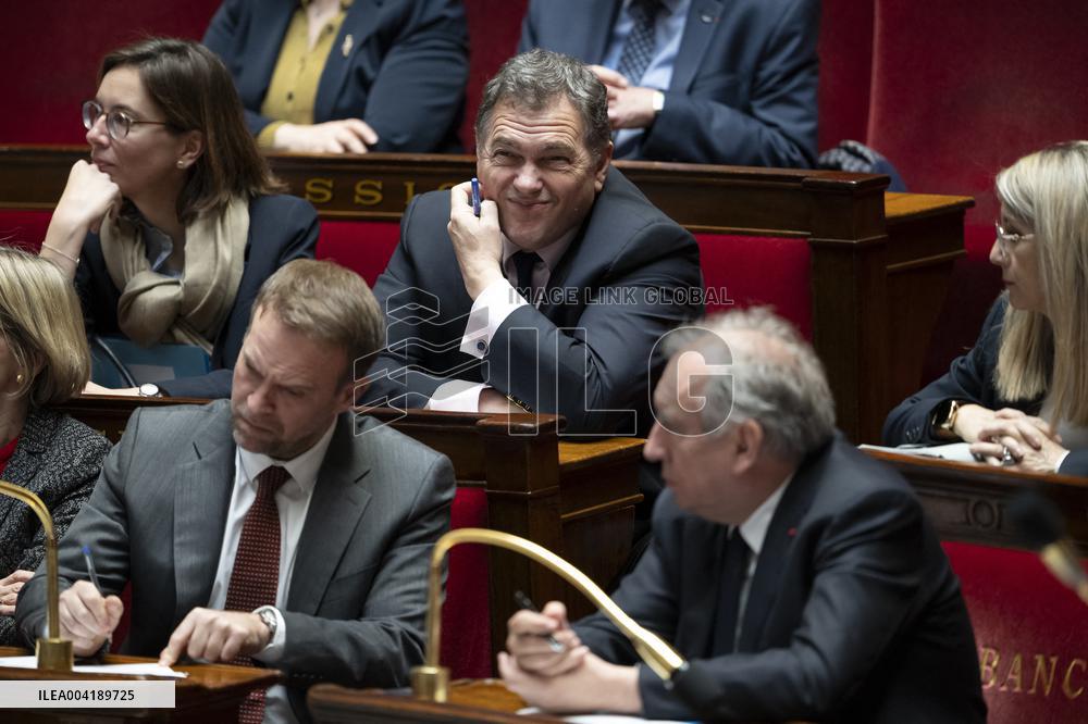 Questions To The Government - Paris