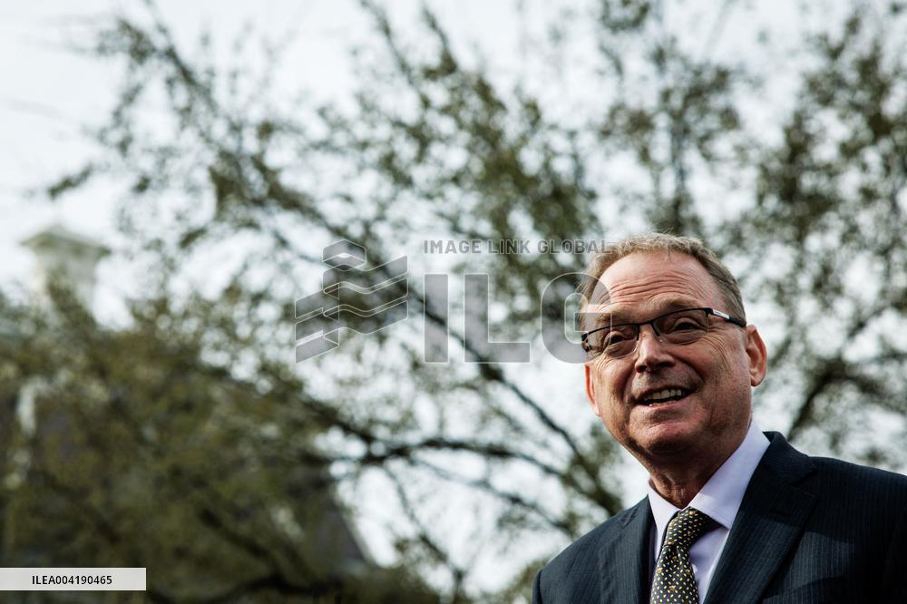 DC: NEC Director Kevin Hassett Speaks to Reporters at White House