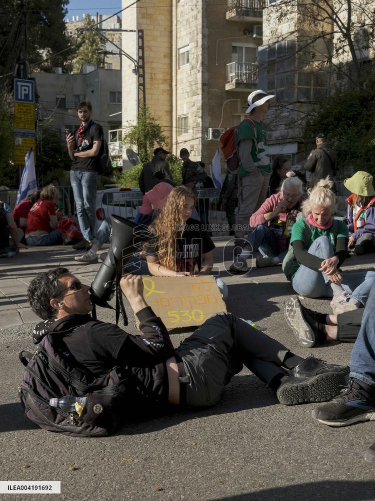 Israelis Protest Against Netanyahu in Jerusalem