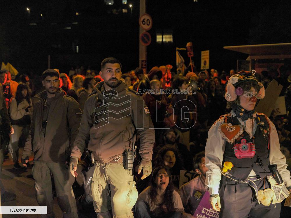 Israelis Protest Against Netanyahu in Jerusalem