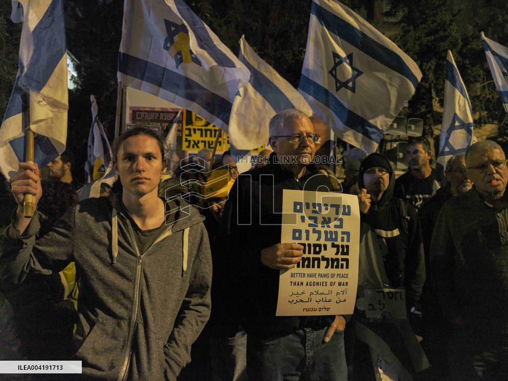 Israelis Protest Against Netanyahu in Jerusalem