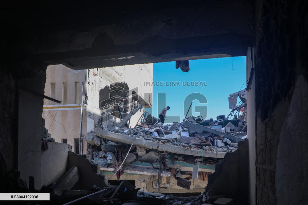 Waves Of Israeli Strikes On Gaza Kill More Than 400 People - Palestin