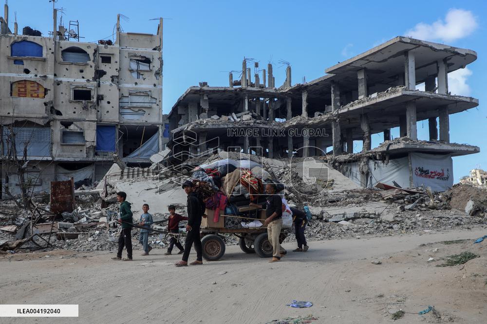 Waves Of Israeli Strikes On Gaza Kill More Than 400 People - Palestin