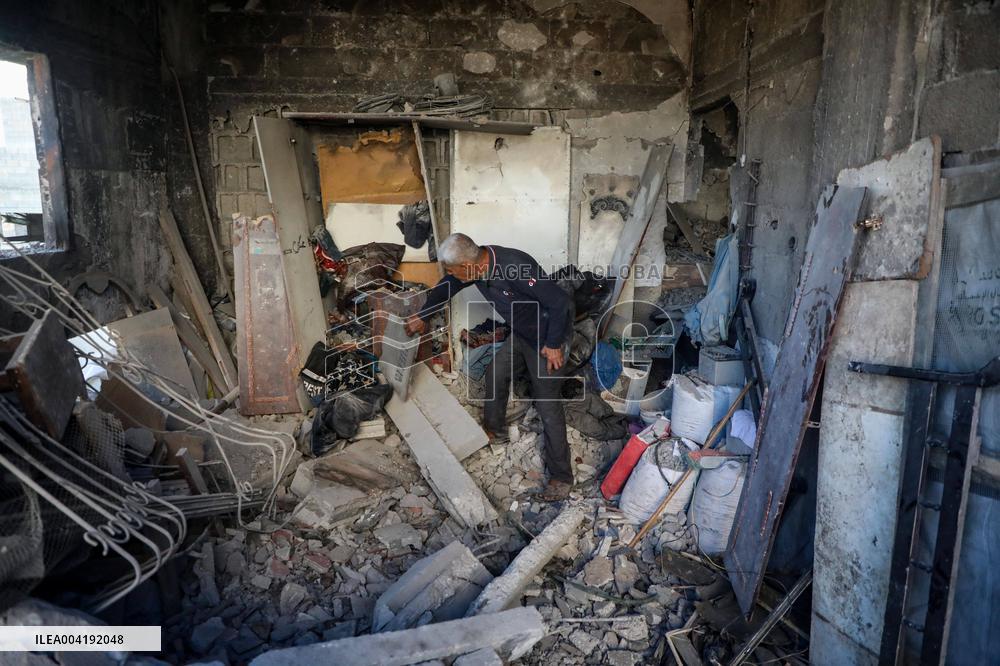 Waves Of Israeli Strikes On Gaza Kill More Than 400 People - Palestin