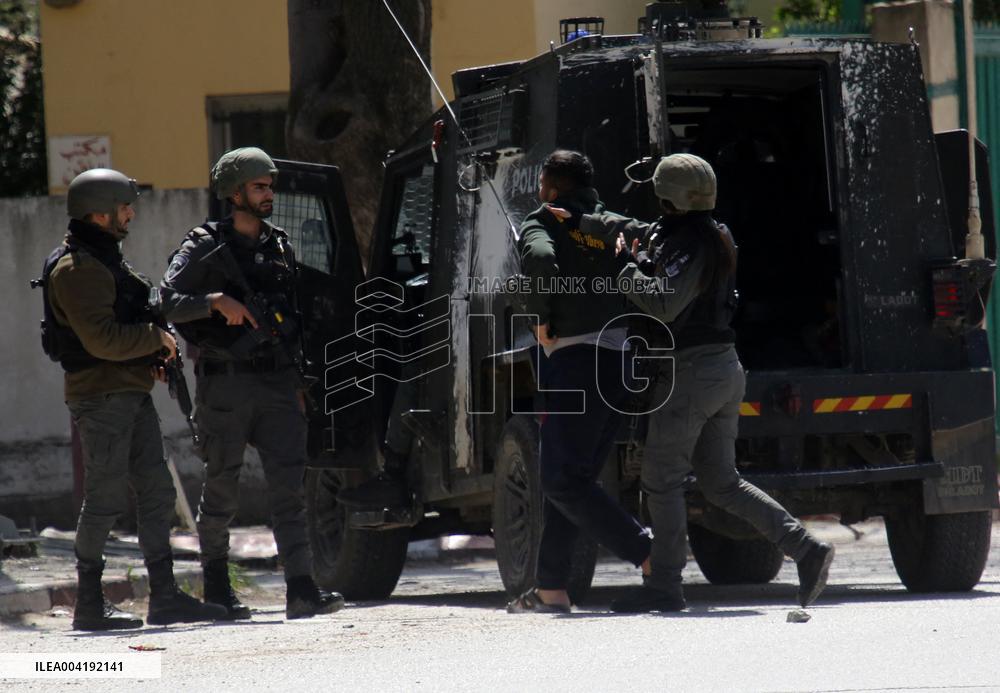 Israeli Military Operation  In Al-Ain Refugee Camp - Nablus