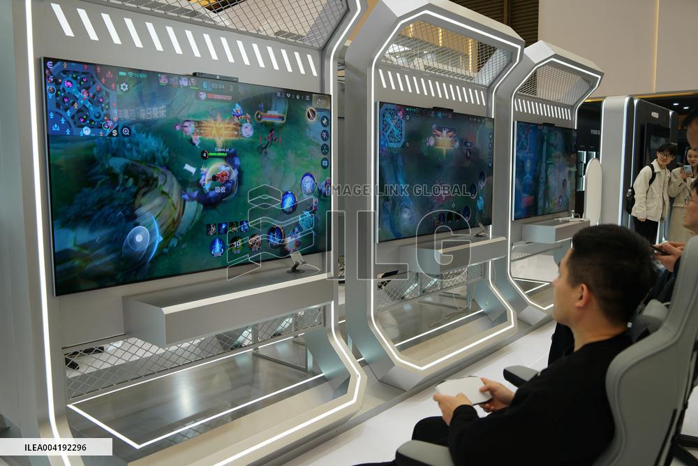 HUAWEI BOOTH AT AWE2025 in Shanghai