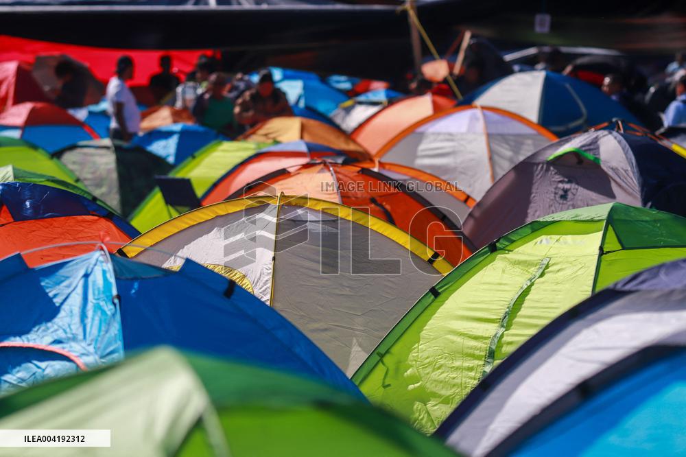 Education Workers Begin 72-Hour Work Stoppage - Mexico