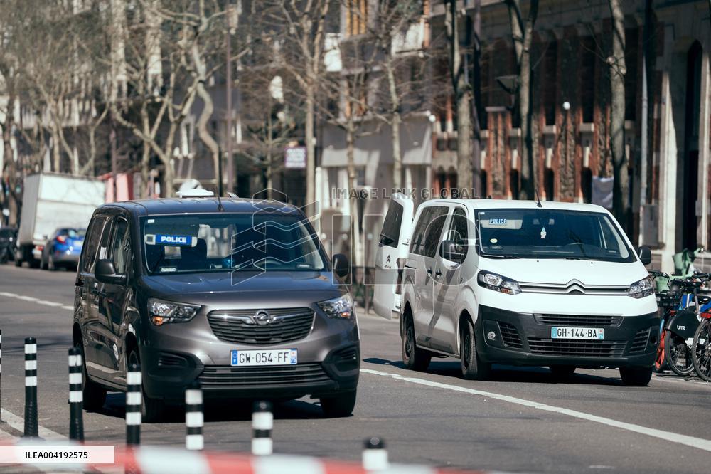 Bomb alert at Caroline Dorian High School - Paris AJ