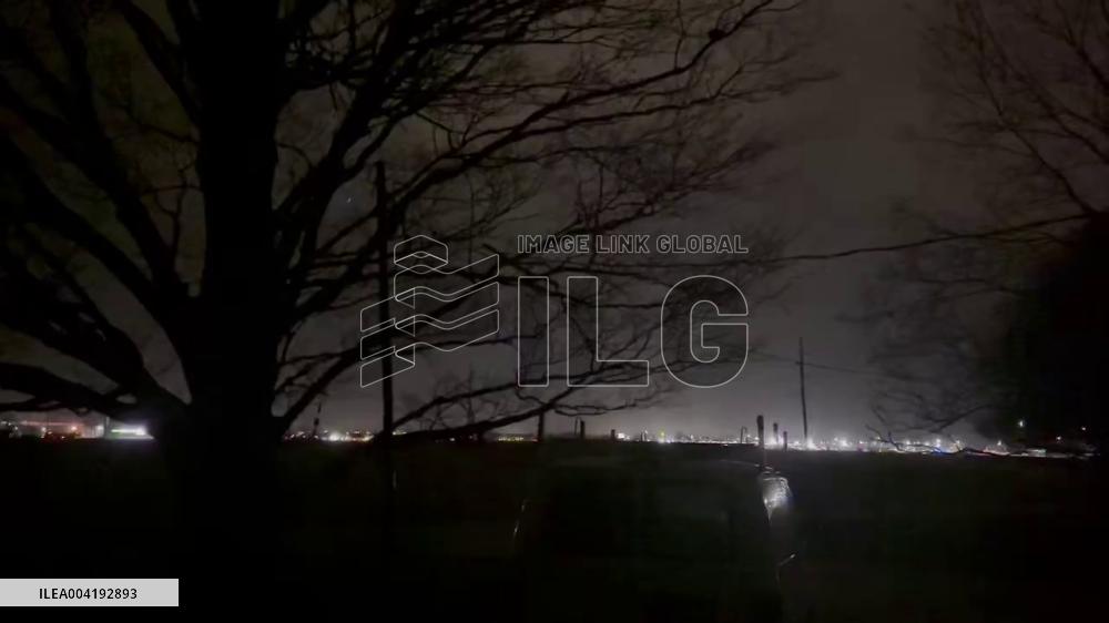 US: Nighttime Tornado Warning, Sirens Echo in Greensburg, IN