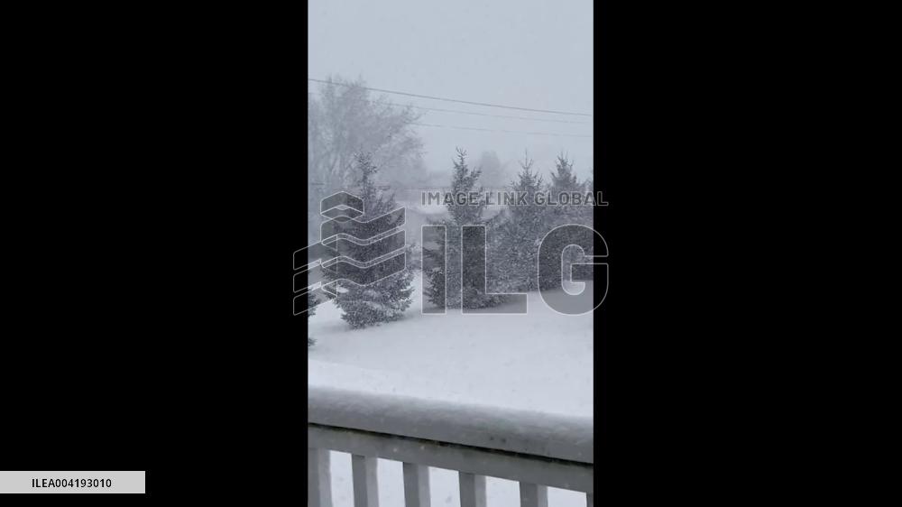 US: Winter Storm Brings Heavy Snowfall in Wisconsin