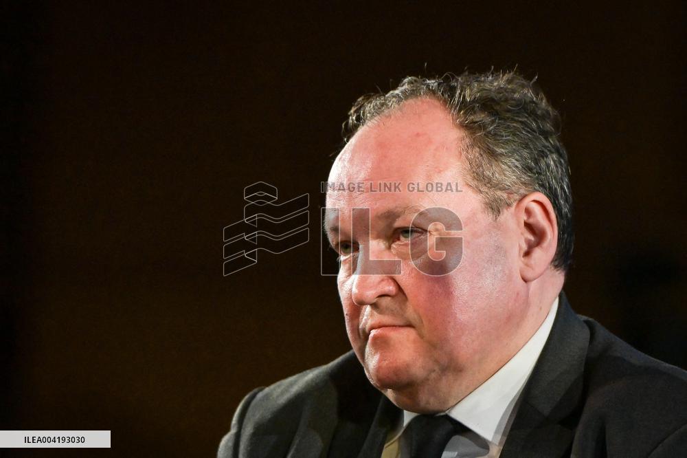 Financing the defence technological & industrial base in Paris - FA