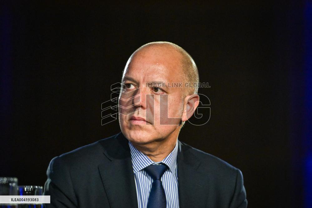 Financing the defence technological & industrial base in Paris - FA