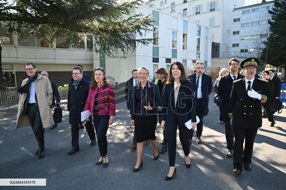 Borne Visits the High School Hector Berlioz - Vincennes