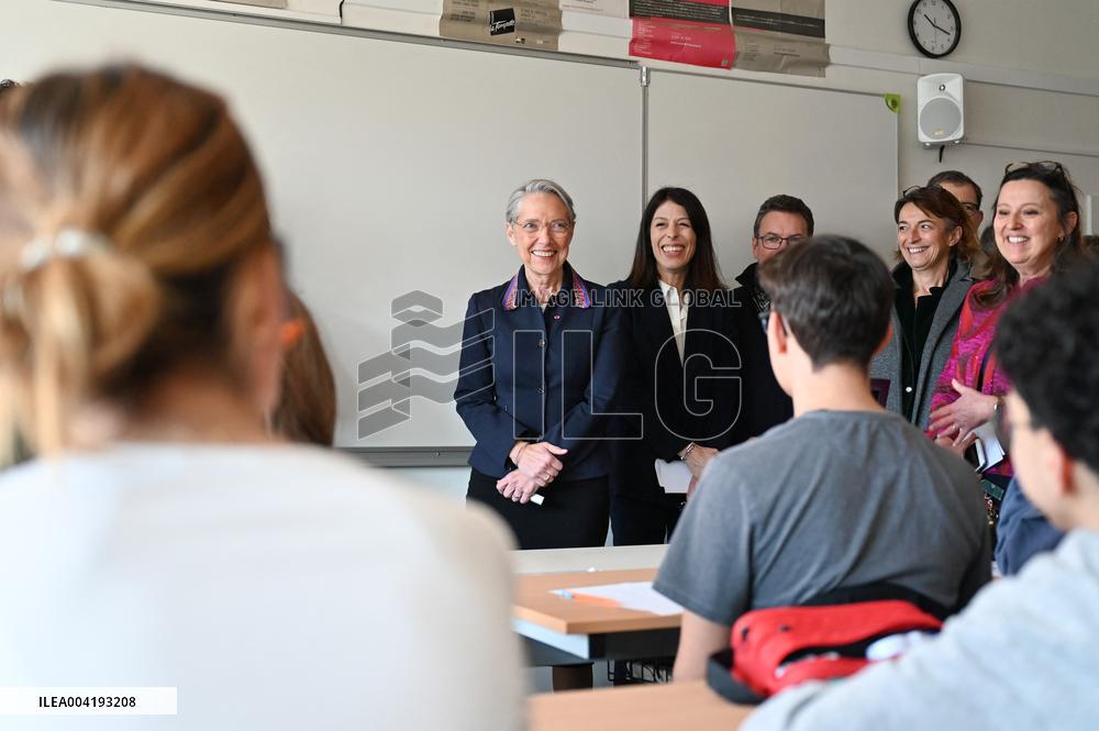Borne Visits the High School Hector Berlioz - Vincennes