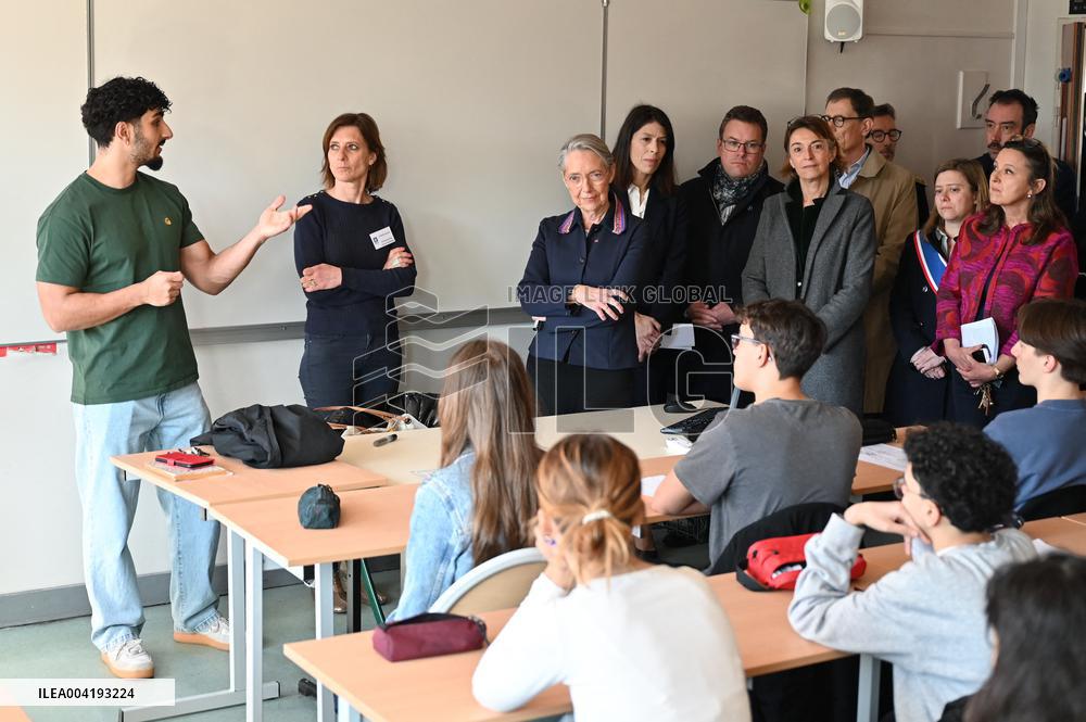 Borne Visits the High School Hector Berlioz - Vincennes