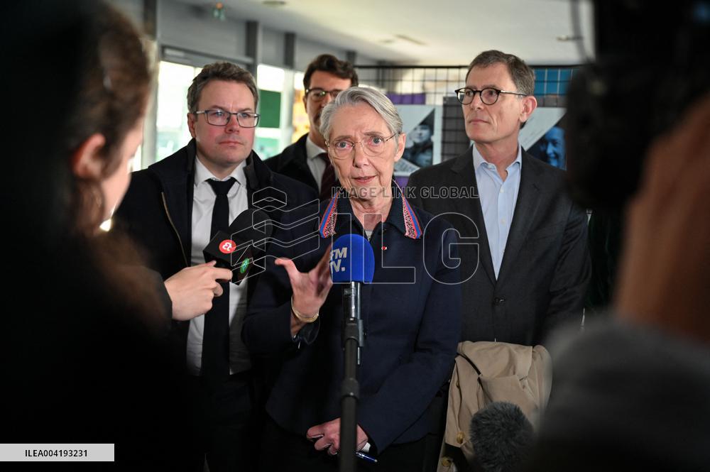 Borne Visits the High School Hector Berlioz - Vincennes