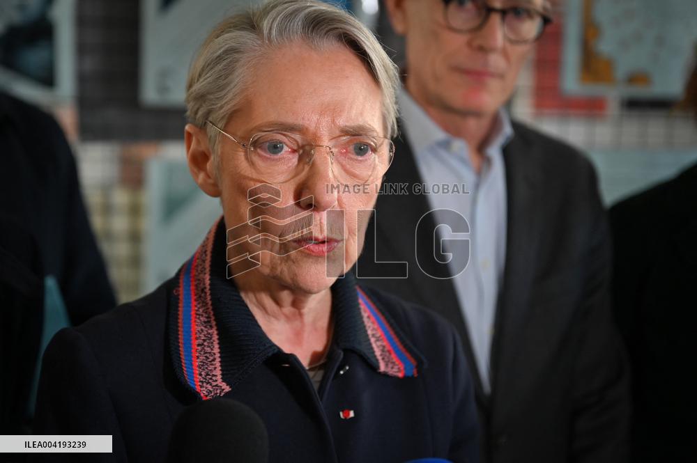 Borne Visits the High School Hector Berlioz - Vincennes