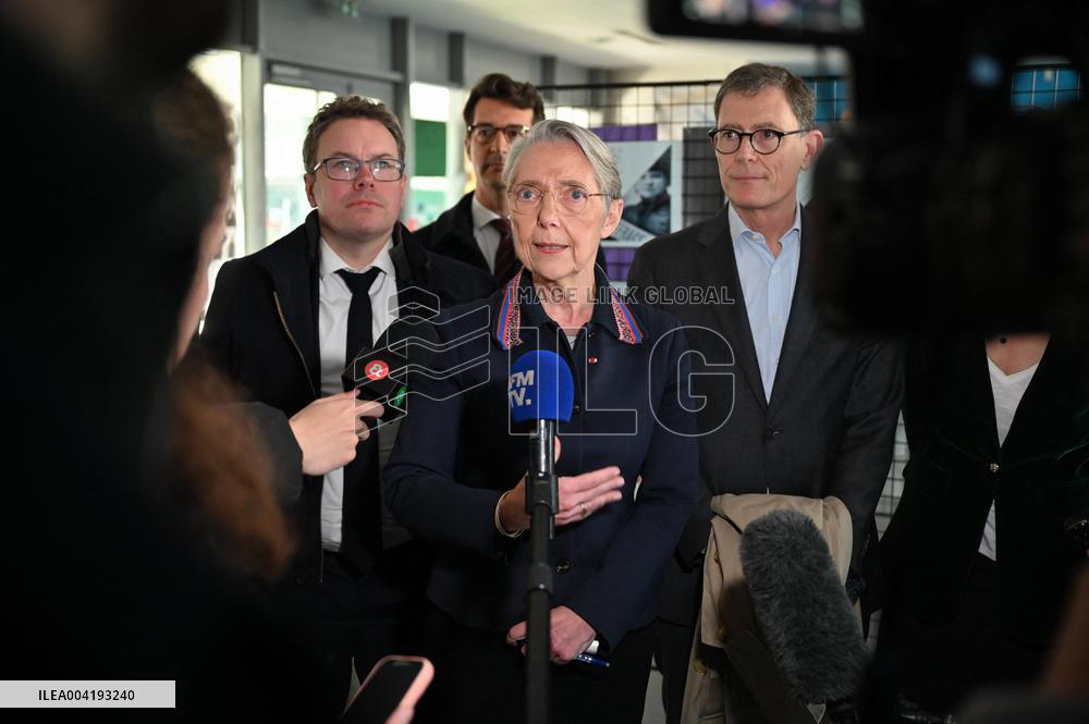 Borne Visits the High School Hector Berlioz - Vincennes