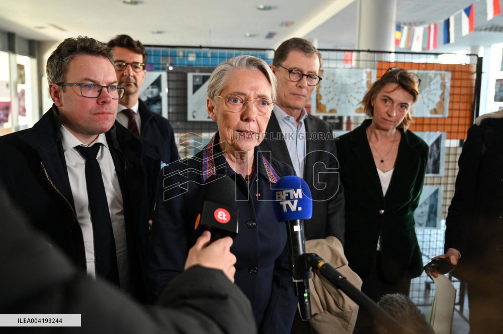 Borne Visits the High School Hector Berlioz - Vincennes