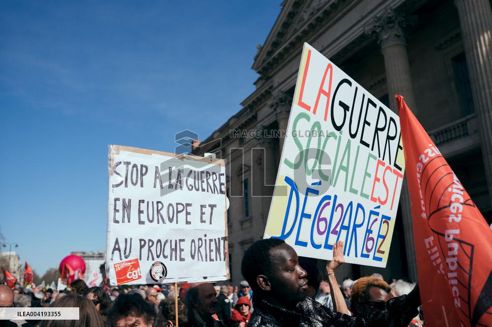 Retirees demonstration organized by the CGT - Paris AJ