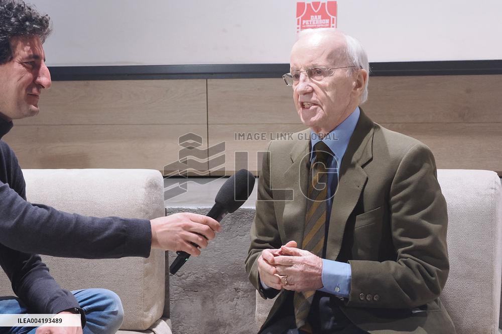 BASKET - Evento - Dan Peterson talks about Olimpia Milano book presentation