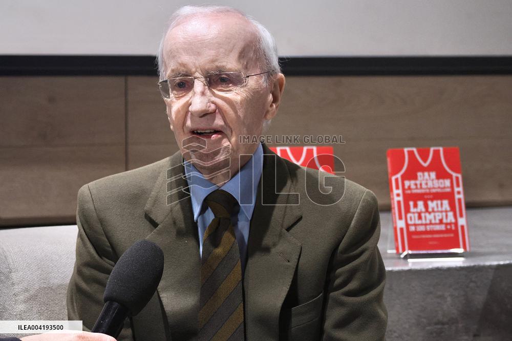 BASKET - Evento - Dan Peterson talks about Olimpia Milano book presentation