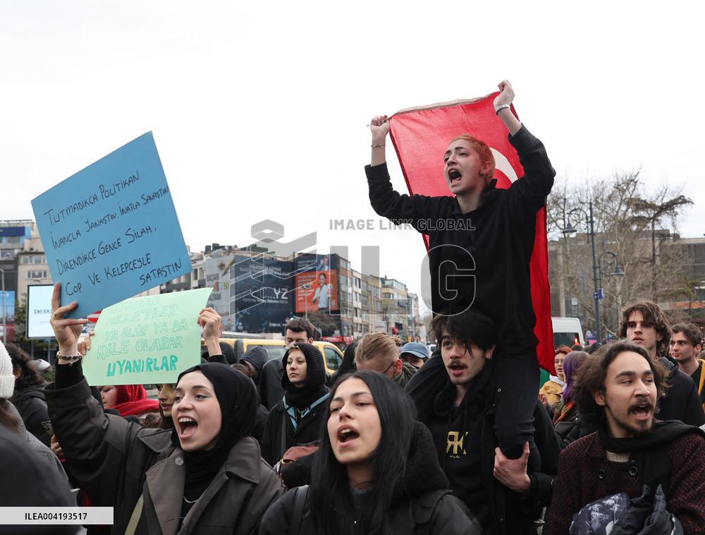 Galatasaray University Protest The Arrest Of Mayor Imamoglu - Turkey