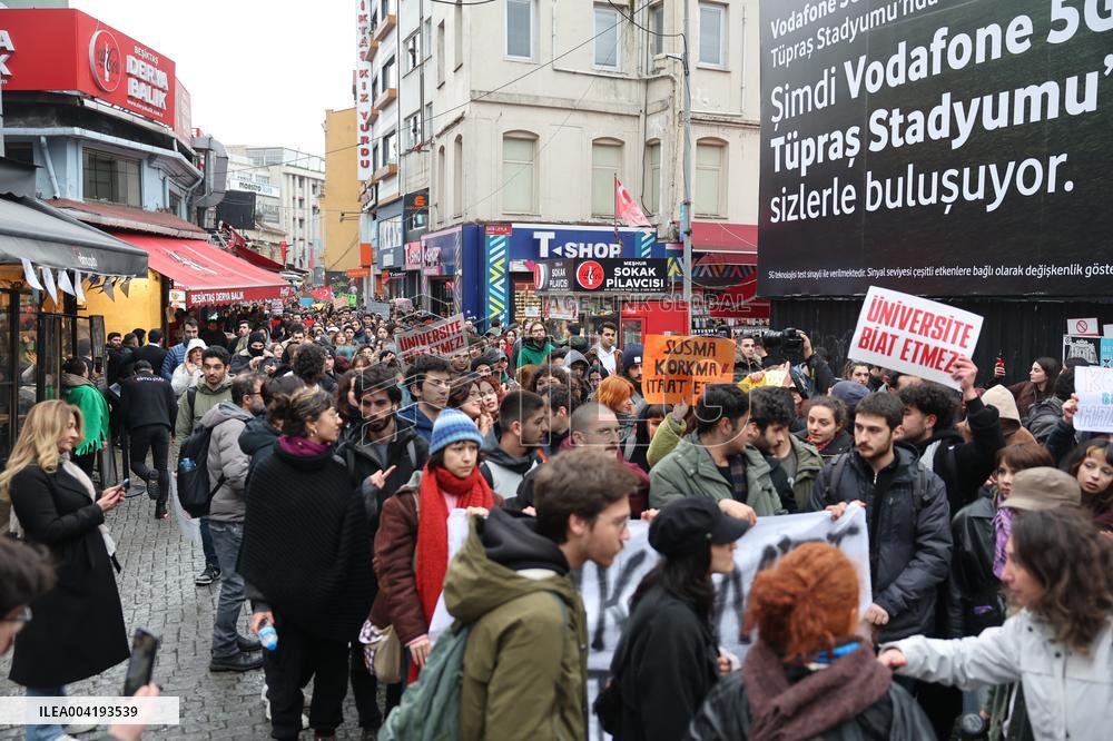 Galatasaray University Protest The Arrest Of Mayor Imamoglu - Turkey
