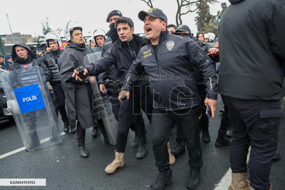 Galatasaray University Protest The Arrest Of Mayor Imamoglu - Turkey