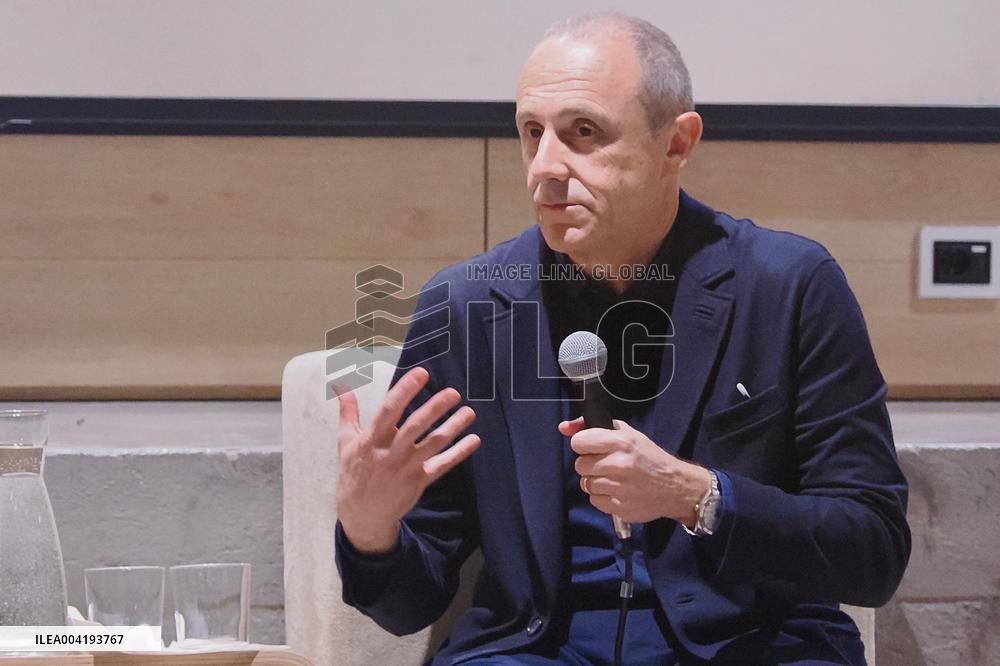 BASKET - Evento - Dan Peterson talks about Olimpia Milano book presentation