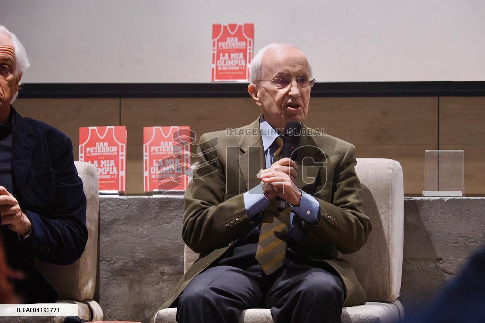 BASKET - Evento - Dan Peterson talks about Olimpia Milano book presentation