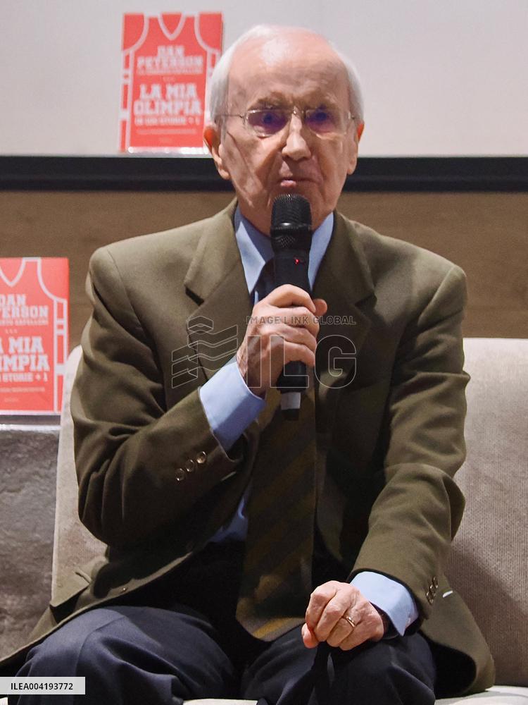 BASKET - Evento - Dan Peterson talks about Olimpia Milano book presentation