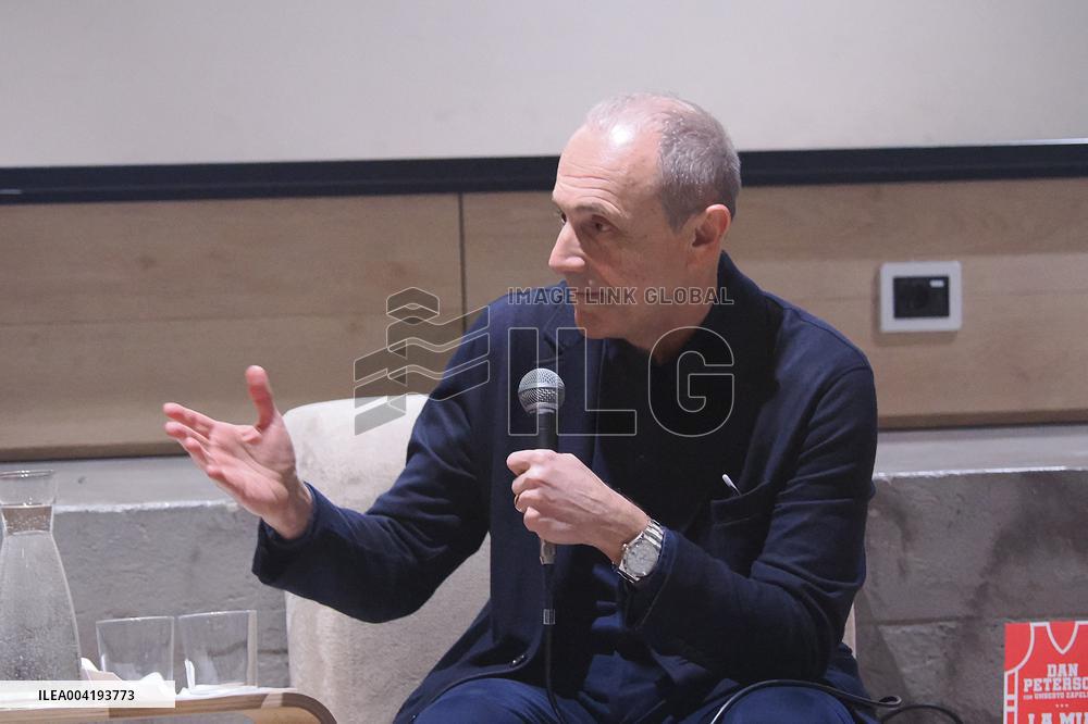 BASKET - Evento - Dan Peterson talks about Olimpia Milano book presentation
