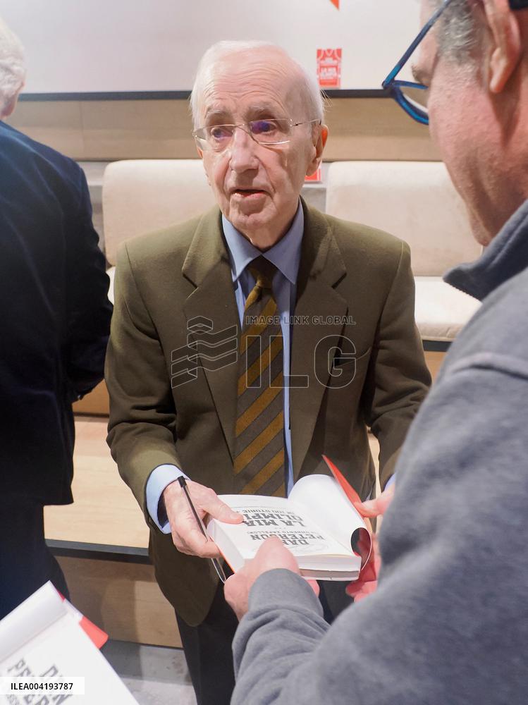 BASKET - Evento - Dan Peterson talks about Olimpia Milano book presentation