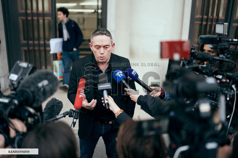 Unions leave pension talks "conclave" - Paris AJ