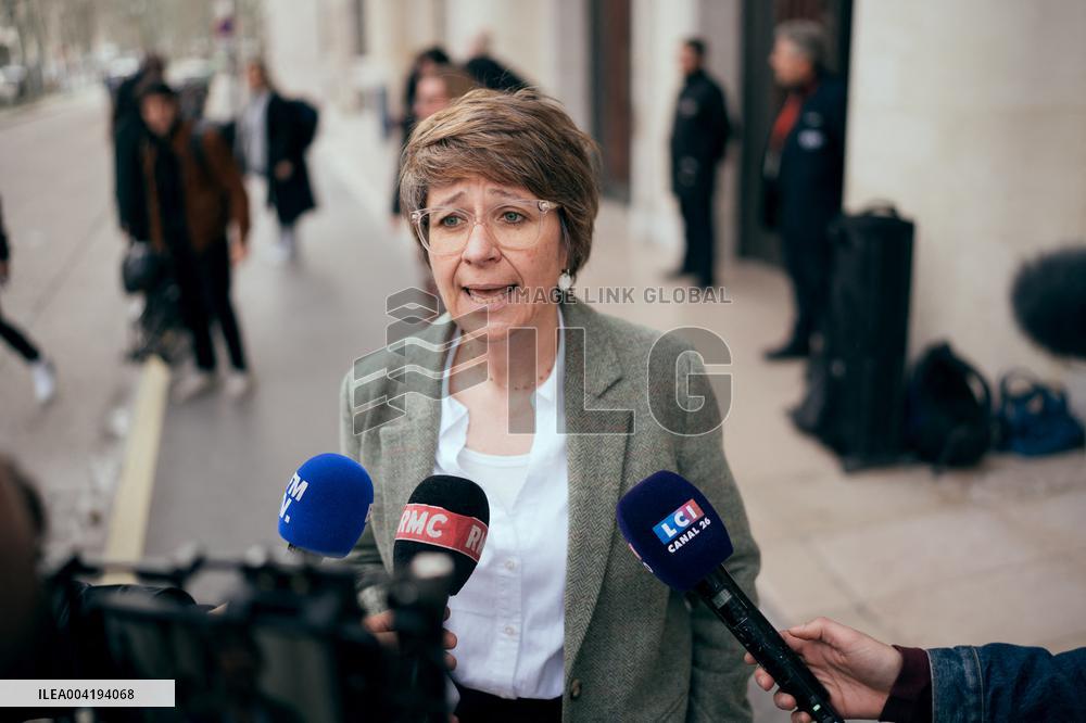 Unions leave pension talks "conclave" - Paris AJ