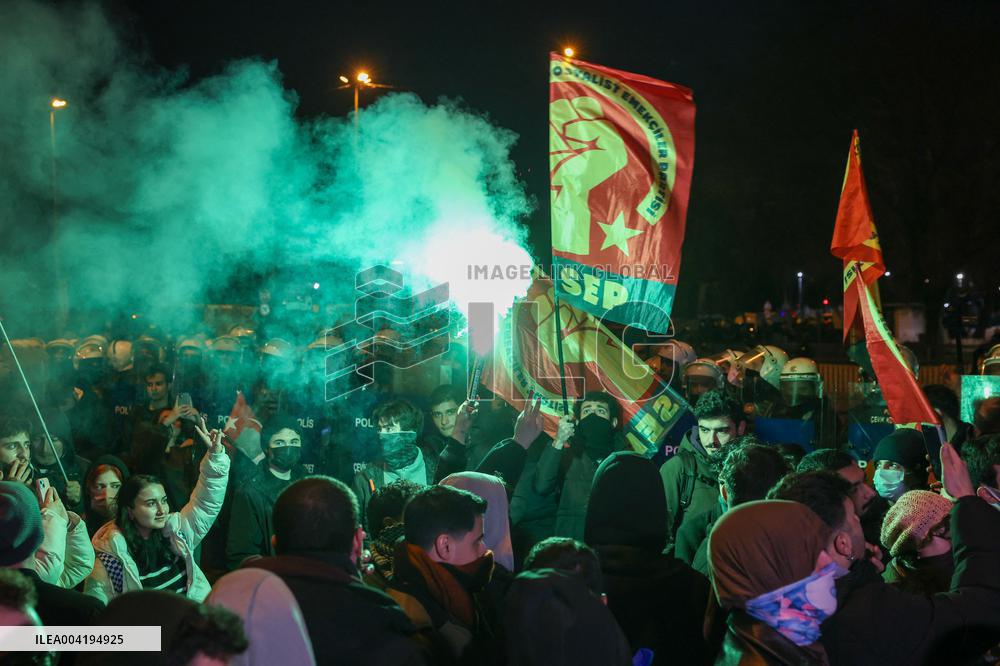 University students protest In front of Istanbul Municipality in Sarachane - Istanbul