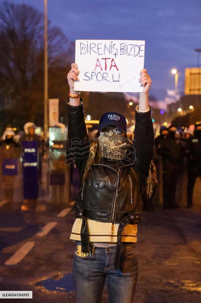 University students protest In front of Istanbul Municipality in Sarachane - Istanbul