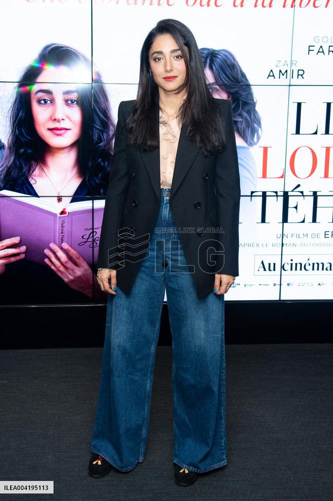 Lire Lolita A Teheran Premiere