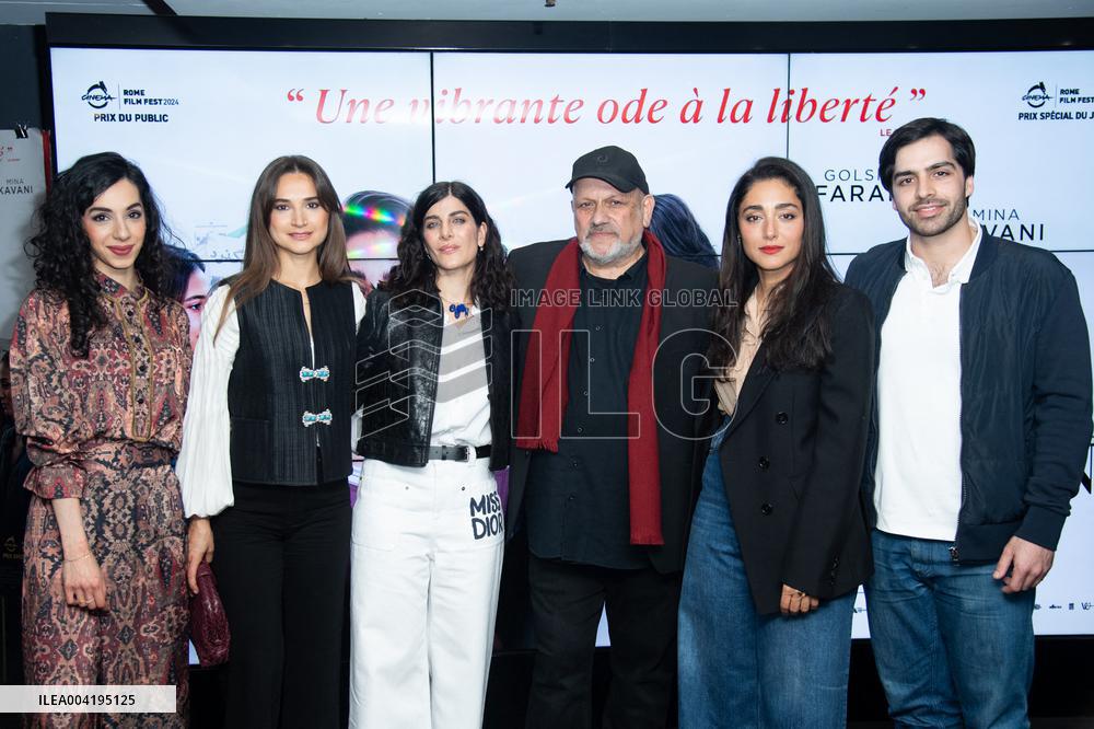 Lire Lolita A Teheran Premiere